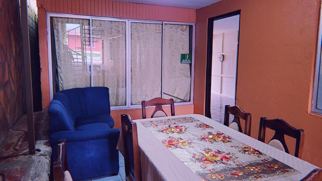 Alpha Arenal Hostel La Fortuna Bagian luar foto