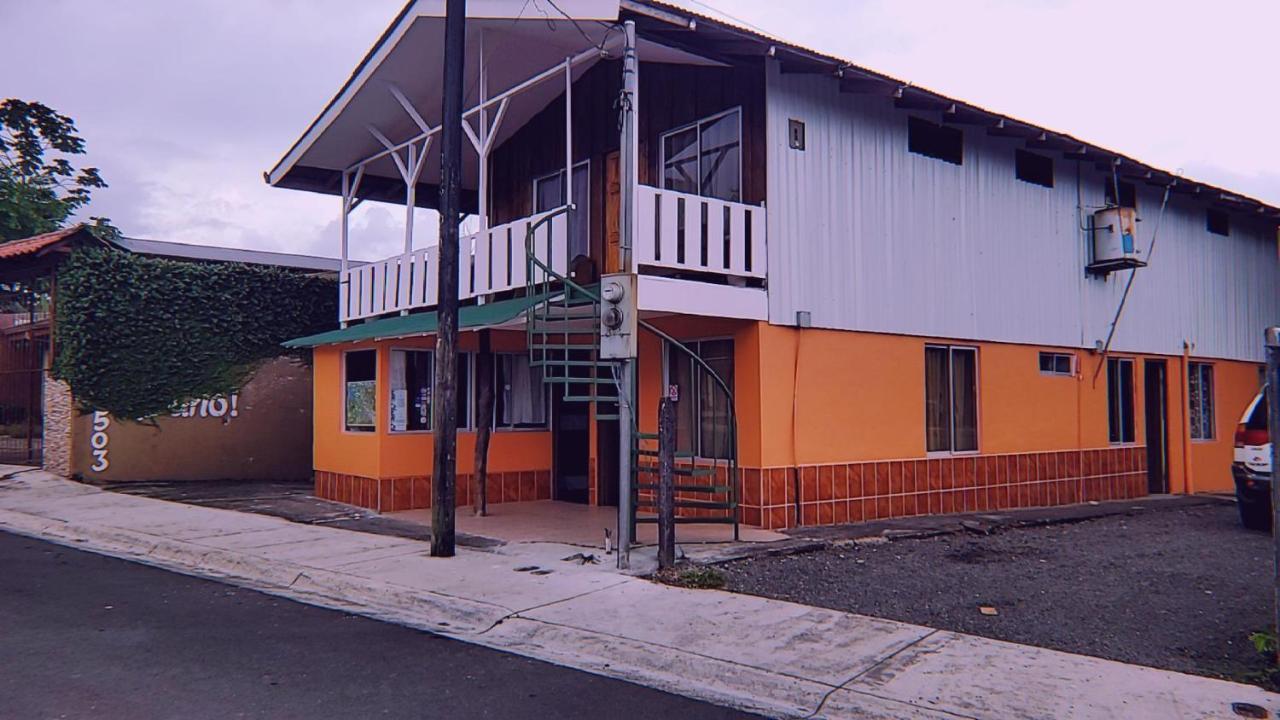 Alpha Arenal Hostel La Fortuna Bagian luar foto
